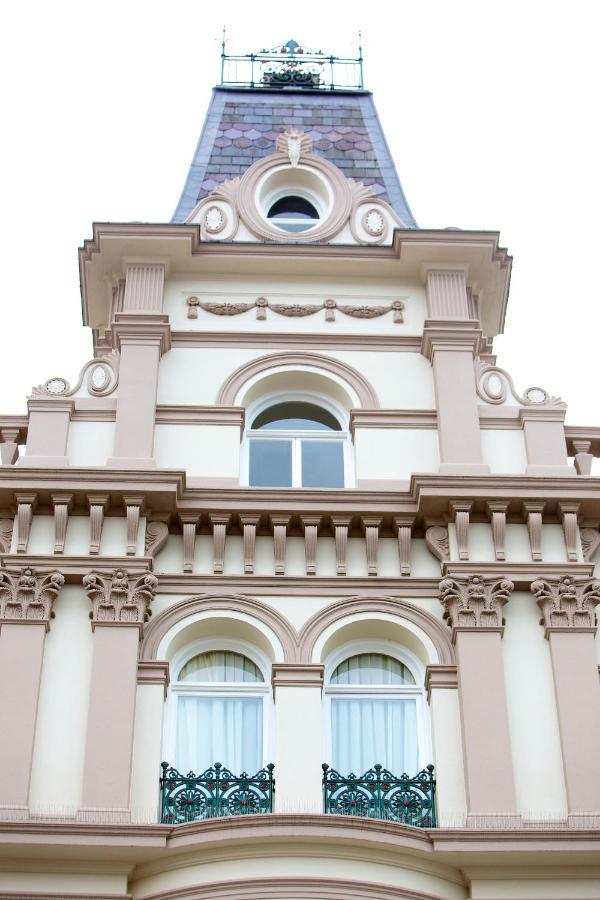 8 Beresford Street Hotel Saint Helier Ngoại thất bức ảnh